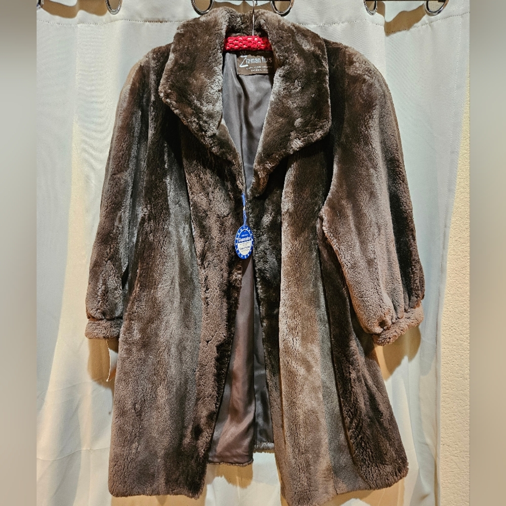 Luxurious Ranch Female Mink Fur Coat